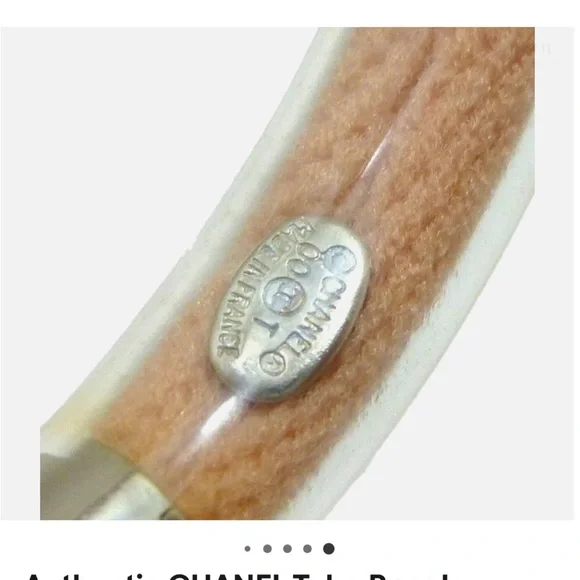 CHANEL Cream and Purple Bracelet with Metallic Clasp - Picture 4 of 8